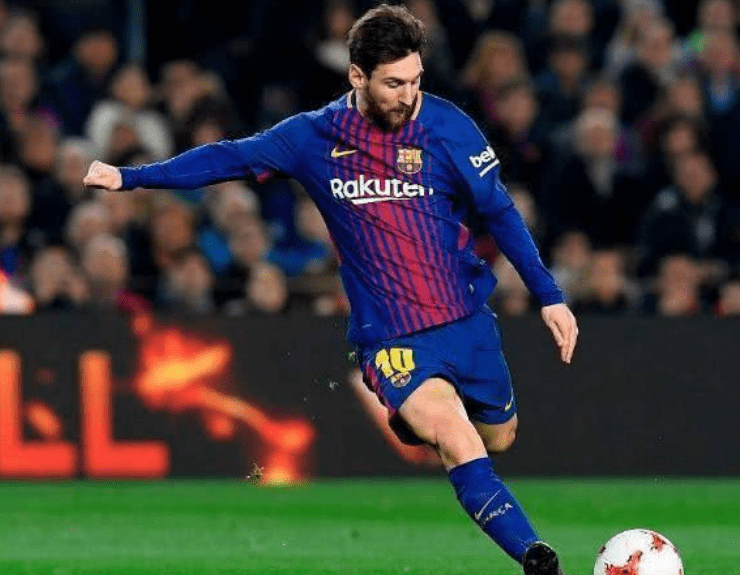 埃默松：我并不怀念在米兰的日子；那儿的人聊我比聊C罗还多（埃默松直言不恋米兰：在那里谈论我的人比谈C罗的还多）