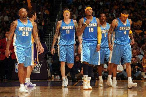 TA分析英格兰目前阵容：球队中轴线十分豪华，但替补深度不足（TA解读英格兰阵容：中轴线豪华，替补深度成短板）