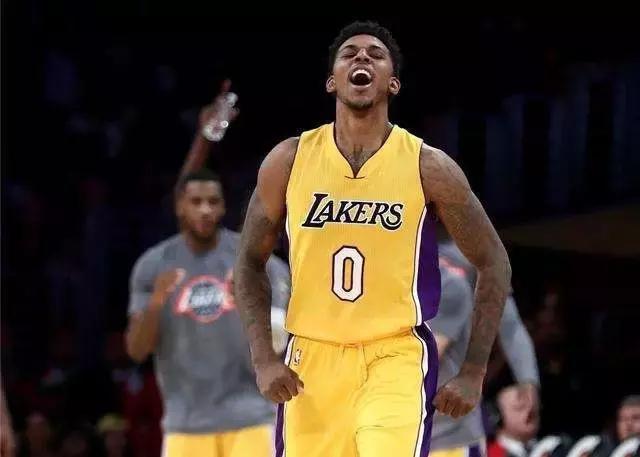 唐斯是尼克斯过去50年来砍35+15+5次数最多的球员（唐斯领跑尼克斯近50年35+15+5次数榜）