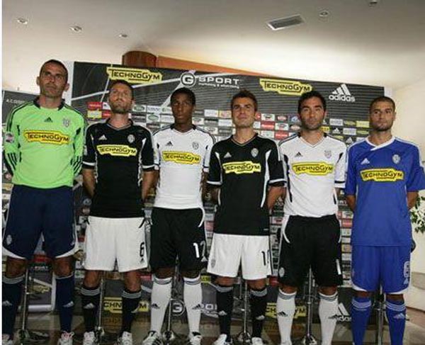 巴尔达诺：阿隆索是一位可靠的教练，是球员们不跑动（巴尔达诺：阿隆索是一位值得信赖的主帅，不会容忍球员不跑动）