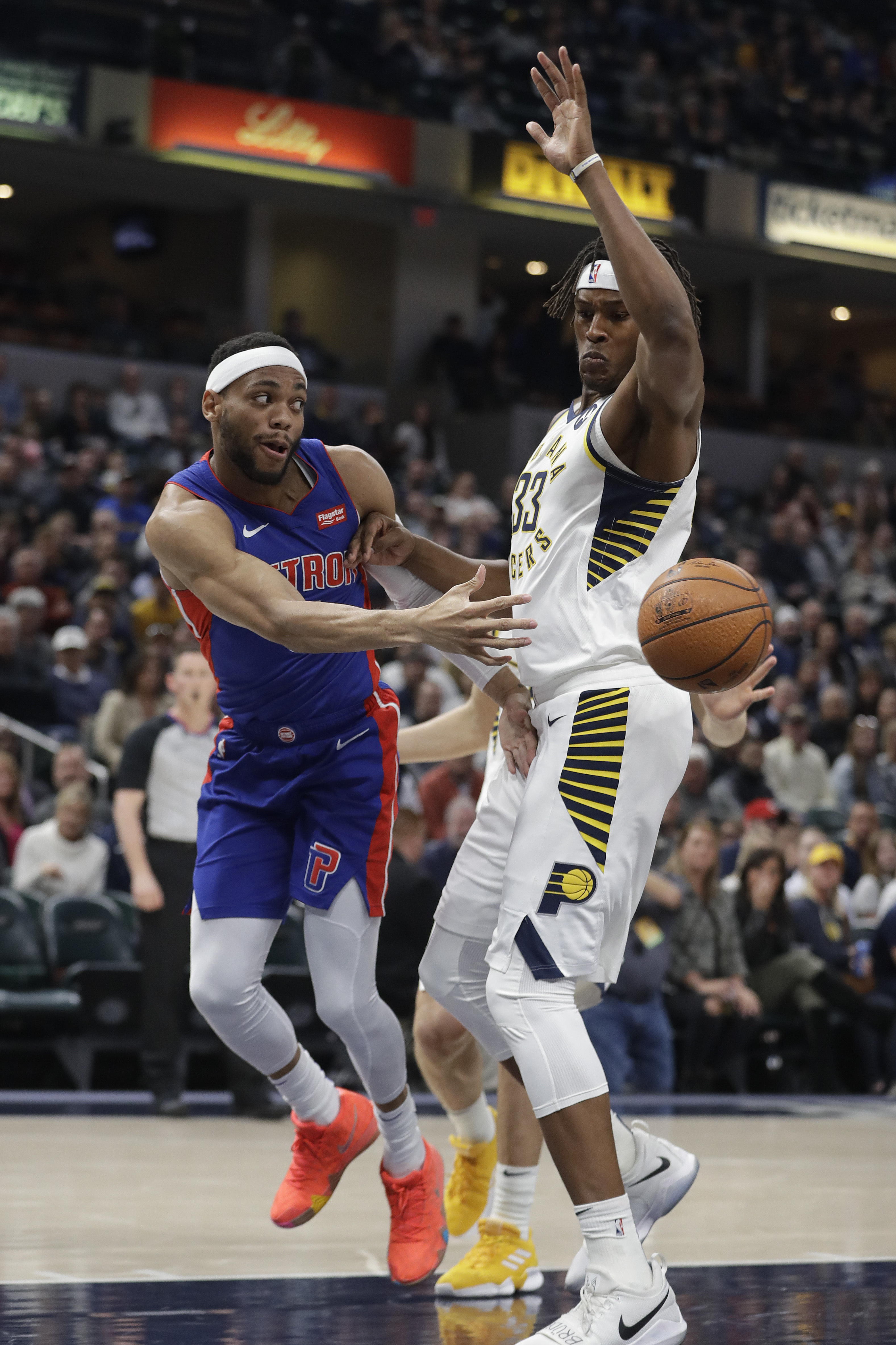 东体：申花踢广岛将沿用433阵型，斯卢茨基并非只会442菱形（东体：申花对阵广岛继续用433，斯卢茨基战术不局限于442菱形）