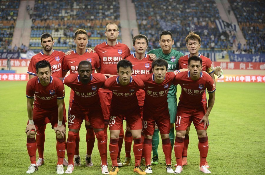 0-2！3-2！费内巴切女排夺冠瓦尔加斯MVP博斯科维奇24分难救主（从0-2到3-2，费内巴切女排逆转封冠：瓦尔加斯当选MVP，博斯科维奇砍24分无力回天）