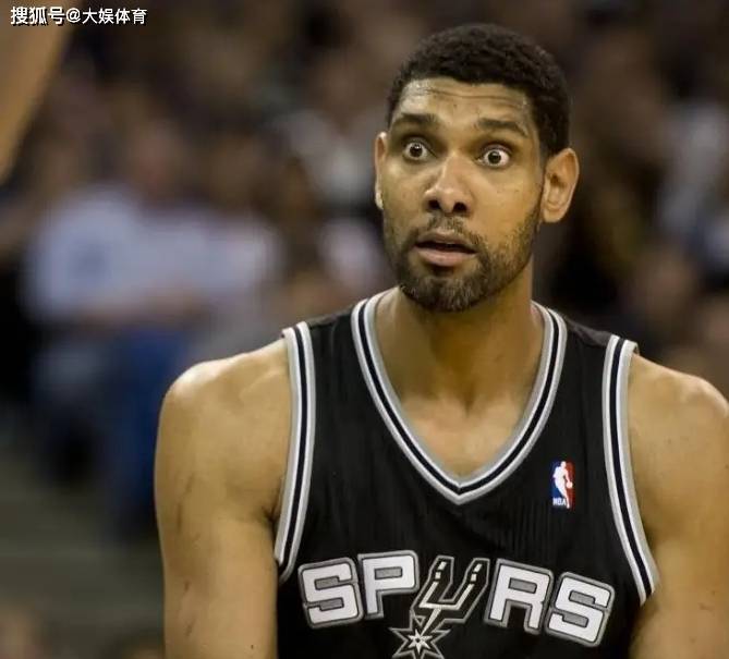 阿连德谈梅西解锁400助：真的意义非凡，非常荣幸参与其中（阿连德赞梅西达成400助攻里程碑：意义非凡，参与其中倍感荣幸）